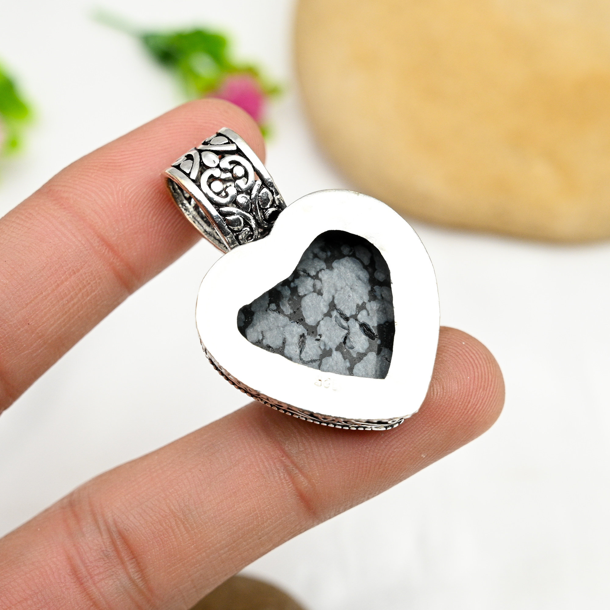 スノーフレークオブシディアンペンダント 925スターリングシルバー