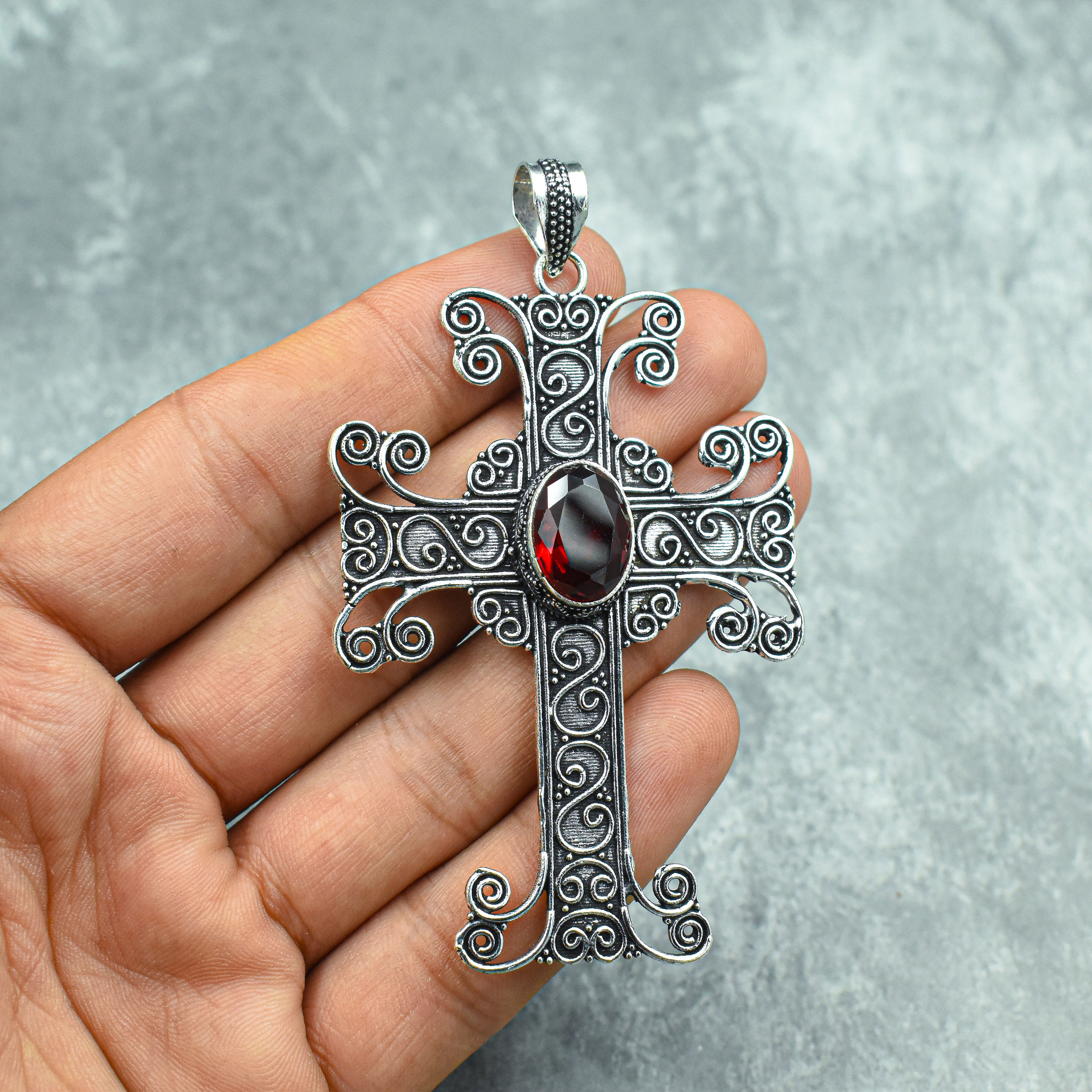 Pendentif Croix En Argent 925 Avec Labradorite Et Grenat - Bijou Homme Fait Main, Neuf Sans Boîte