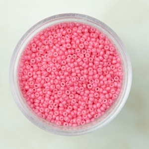 Miyuki 15/0 Round Seed Beads - Duracoat Opaque Dyed Party Pink - 15-4467