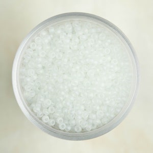 Miyuki 11/0 Round Seed Beads - Matte Crystal AB - 11-131FR