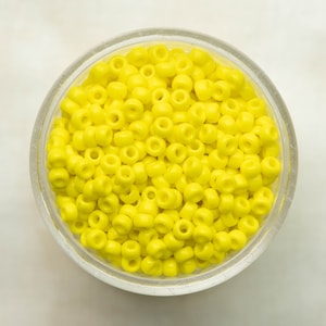 Miyuki 8/0 Round Seed Beads - Opaque Yellow - 8-404