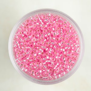 Miyuki 11/0 Round Seed Beads - Silver Lined Pink - 11-022