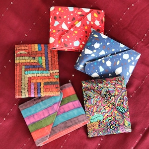 Carteras de cuero vegano para mujer carteras para niñas Cartera con ocho ranuras para tarjetas y cierre magnético Juego de 5 carteras de cuero vegano para mujer