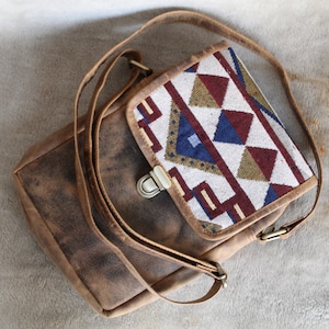 SLING BAG, WESTERN portemonnee, artistiek ontworpen dames leren en tapijt zijdraagtas - elegante lederen en tapijt crossbody draagzak