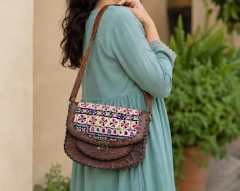 Borsa a tracolla in pelle stile boho, borsetta a spalla ricamata, borsa a tracolla tribale