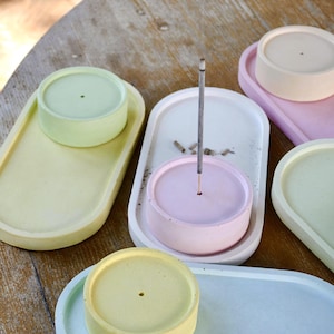 Porta-incenso de concreto com prato, queimador de incenso redondo com cinzeiro, conjunto de presente colorido para amantes de incenso, acessórios para meditação e ioga