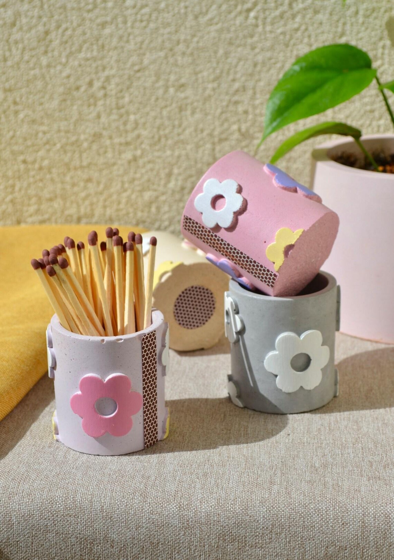 Matchstick Storage Petal Matchstick Pot With Striker, Cute Long Match Holder, Concrete ...