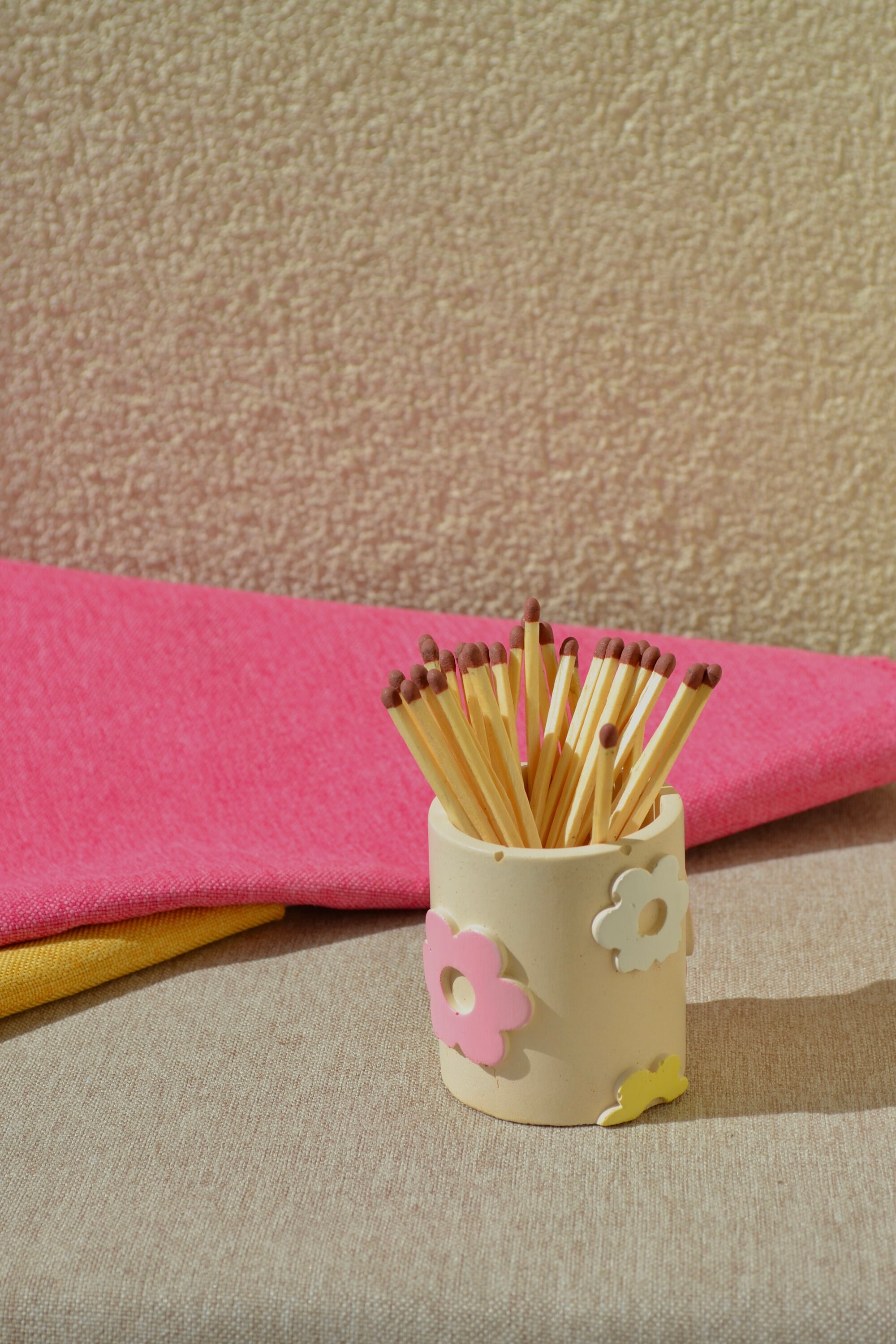 Matchstick Storage Petal Matchstick Pot With Striker, Cute Long Match Holder, Concrete ...