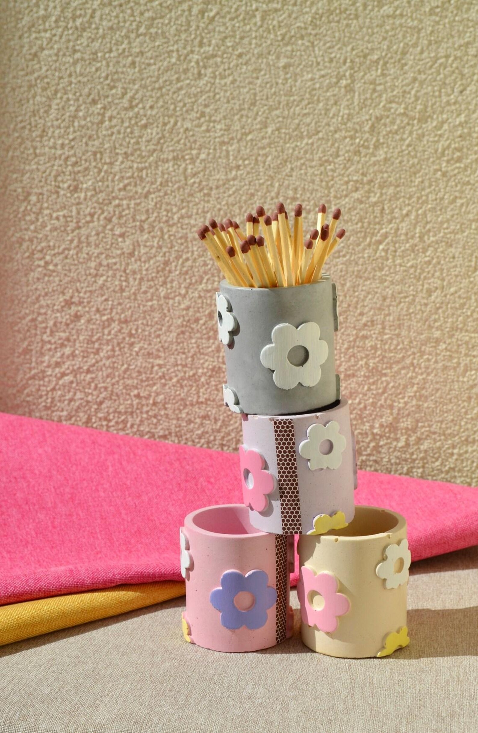 Matchstick Storage Petal Matchstick Pot With Striker, Cute Long Match Holder, Concrete ...
