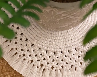 Table Centerpiece | Bohemian Table Placemat | Boho Table Decor | Housewarming Gifts | Home Decor | Vase Mat | Macrame Placemat | White Mat