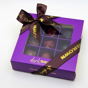 12 pieces of fruit truffle chocolate in a box. Milky Chocolate and Dark Chocolate