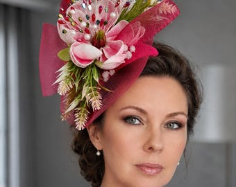 Mother of the bride or groom fascinator. Hot pink fascinator with magnolia and green orchide. Wedding guest headband, flower tea party hat.