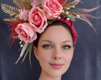 Kentucky derby hot pink fascinator headband with rose and feathers. Wedding guest headband with flowers, tea party hat.