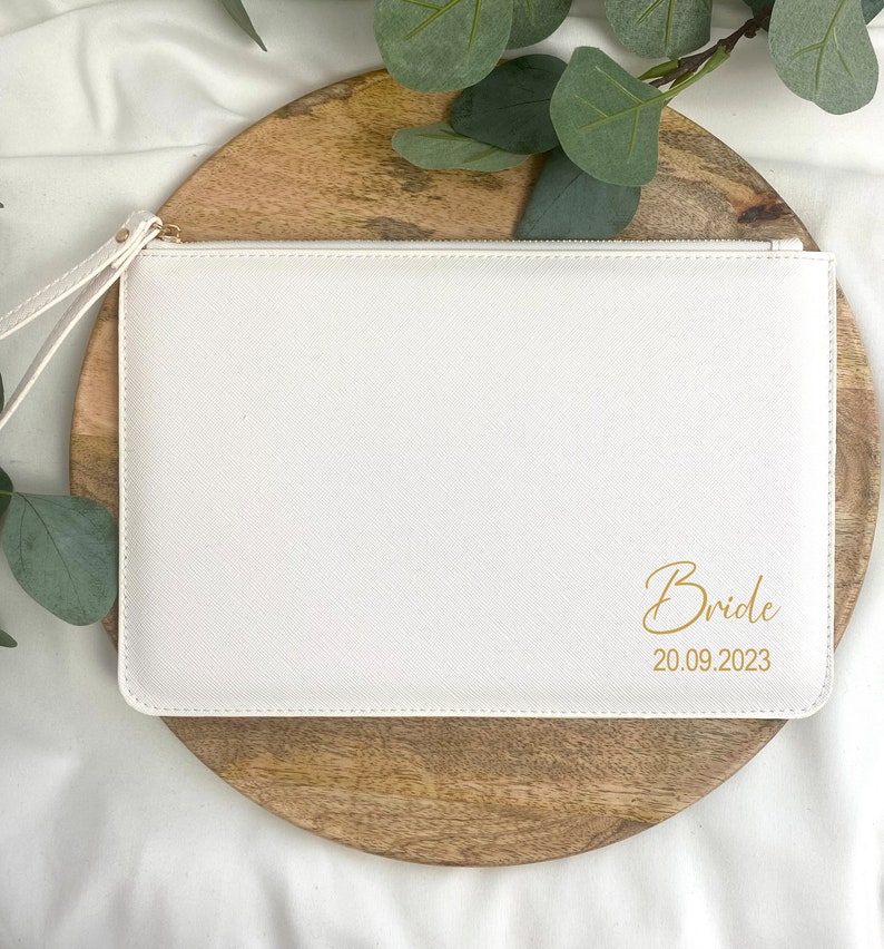 Personalisierte Brauttasche Clutch Tasche Täschchen Geschenk für die Braut Kunstleder Lederlook Tasche Hochzeit Bild 3