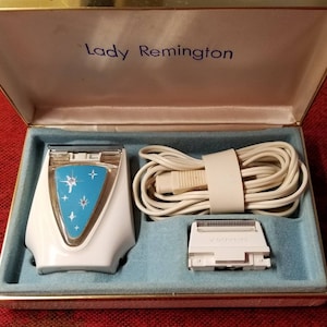 Vintage Lady Remington Shaver, Very Collectible with Separate Heads for Legs and Underarms in Perfect Condition