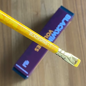 Blackwing Volume 3 pencil + original box. Ravi Shankar (1 pencil)