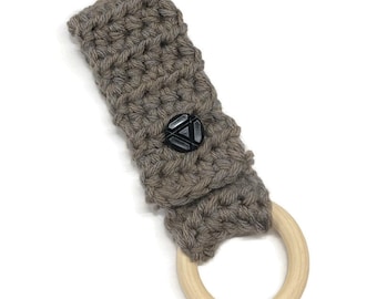 Towel Hanger - Crochet Pattern - Wooden Ring, Button