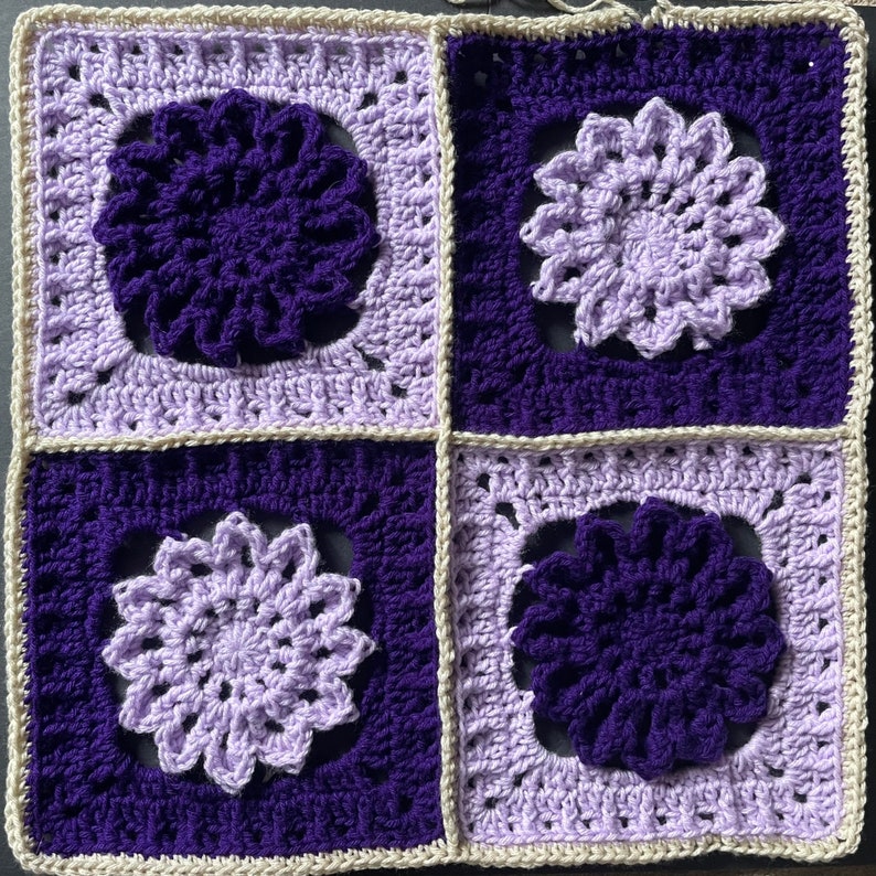 Feelin' Fine Flower Granny Square Crochet Pattern 9x9in image 2