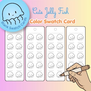 Puede incluir: Cuatro tarjetas de muestra de color rectangulares blancas verticales con filas de ilustraciones de medusas en contorno negro. El texto dice Cute Jelly Fish Color Swatch Card y Blank Swatch Cards. Una mano sostiene un marcador marrón.