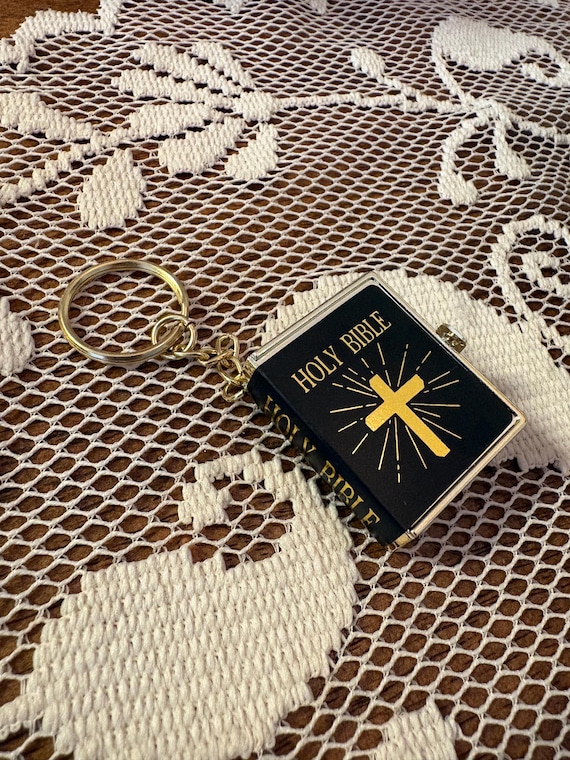 Mini Holy Bible Key Chain; Mini Scripture Keychai… - image 5