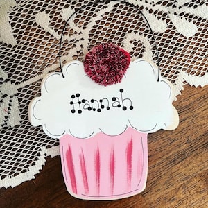 Cupcake Ornaments; Personalized Cupcake Ornament