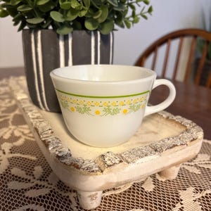 Set of 4 Vintage Pyrex Cup; Spring Blossom Pattern; Retro Kitchen Decor