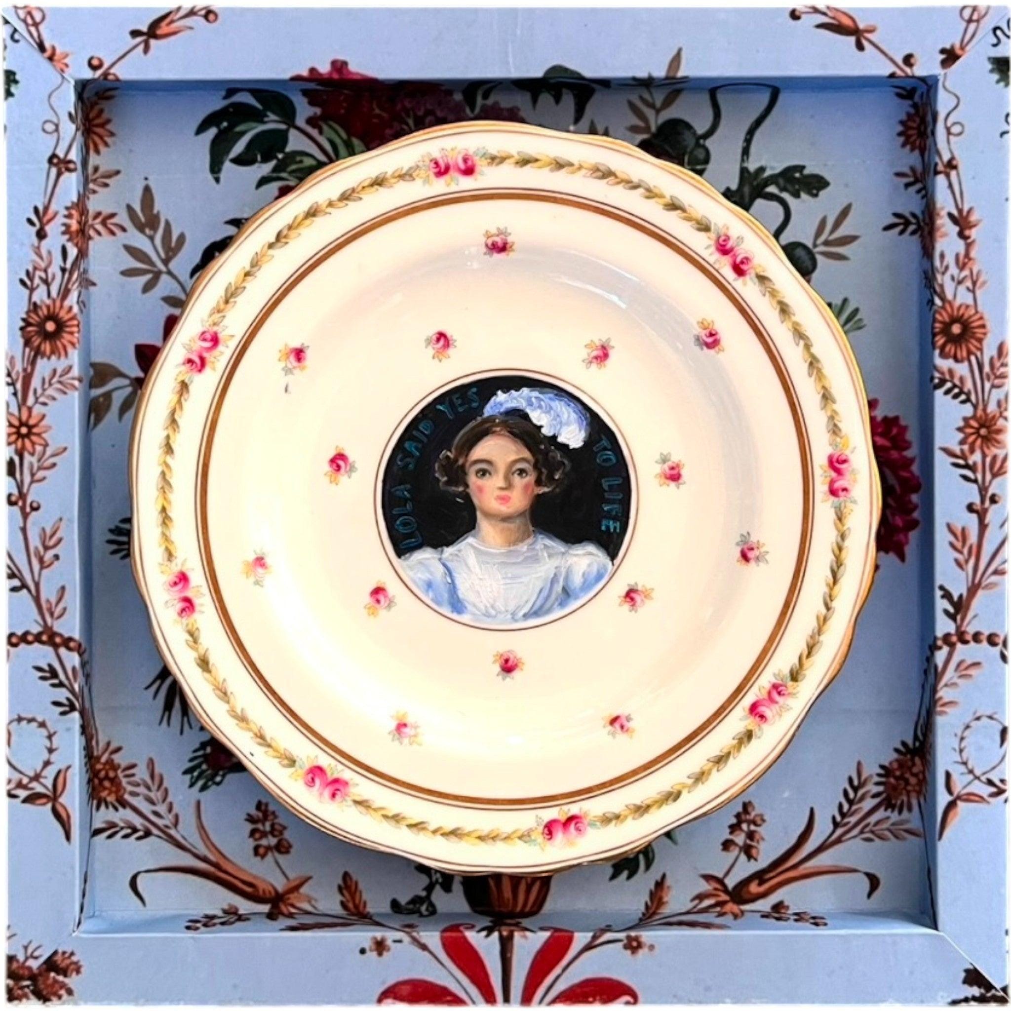 No. 2594 "Lola Said 'Yes' to Life" Portrait Plate
