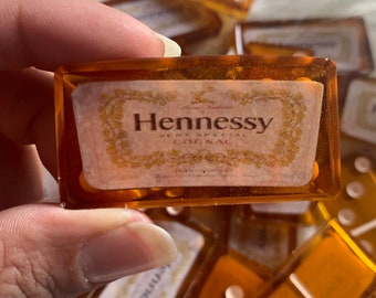 Hennessy double six domino set