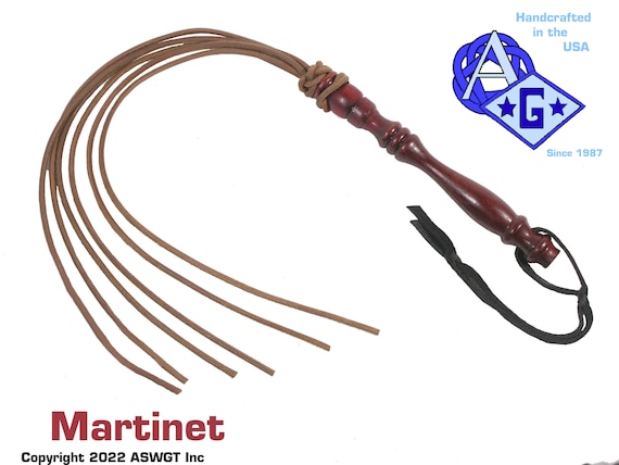 Martinet a wood Handle cat with 6 harness leather lashes