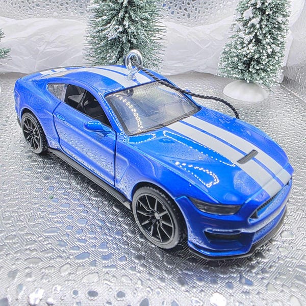 Adorno azul de coche grande fundido a presión Ford Shelby GT350 (5")