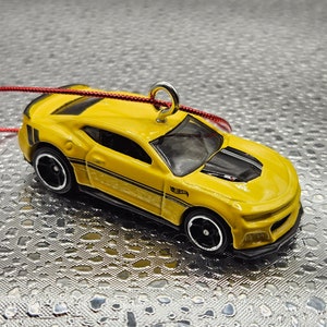 Hot Wheels 2017 Chevy Camaro ZL1 YELLOW Christmas Tree Ornament