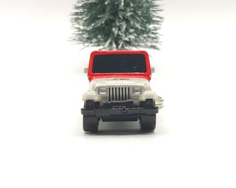 Jeep Wrangler Nano Jurassic Park Diecast Metal Keychain (1.5")
