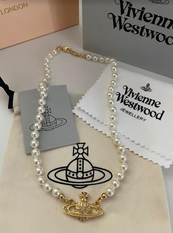 New In Box Vivienne Westwood gold Pearl Choker Ne… - image 8