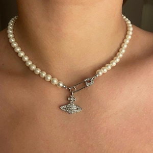 New In Box Vivienne Westwood Silver Lucrece Pearl Pin Necklace