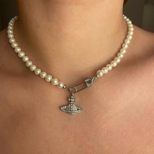 Vivienne westwood gold pearl choker necklace Clearance