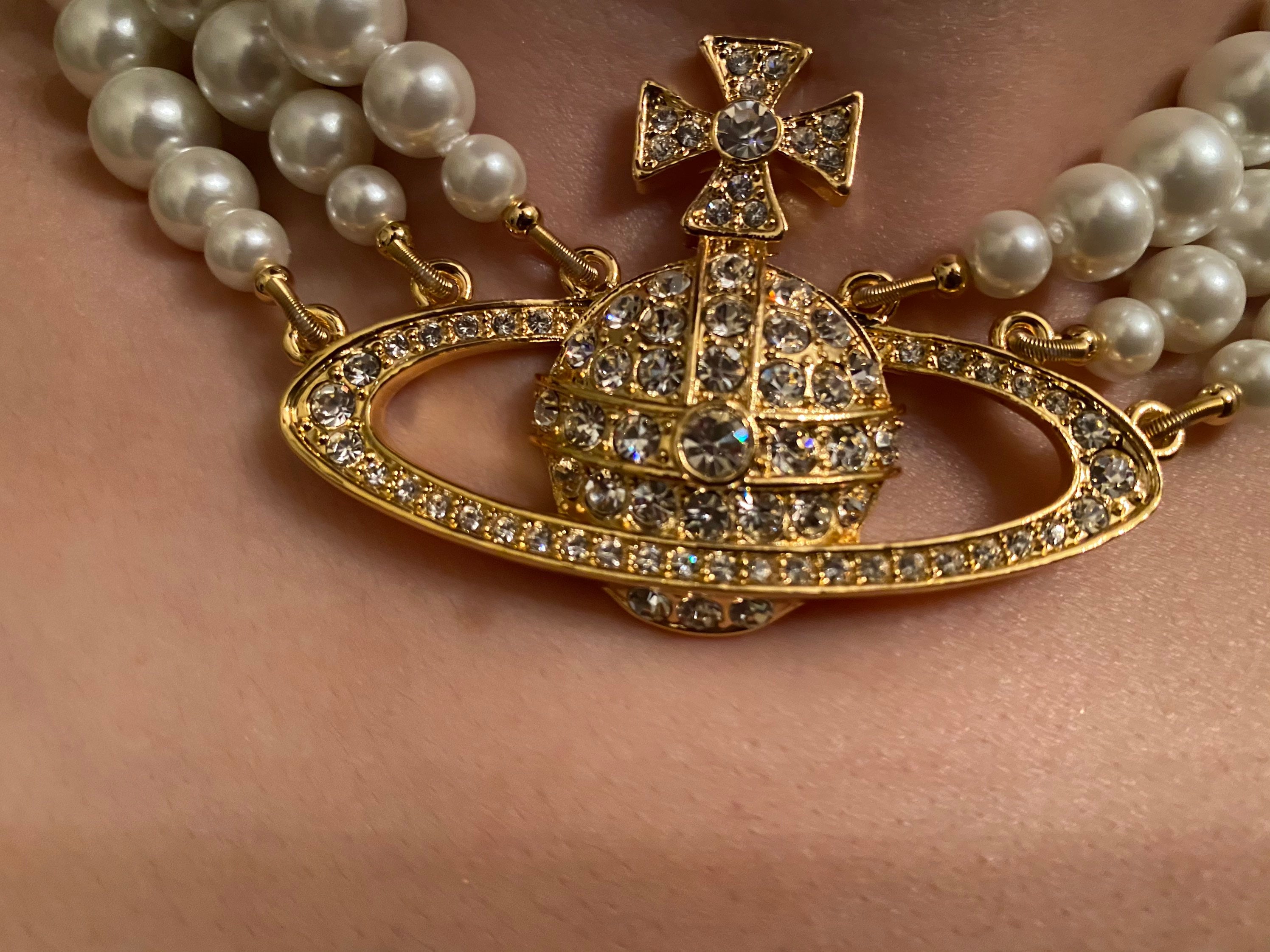 Vivienne Westwood Gold Triple Pearl Choker Necklace - Etsy 日本