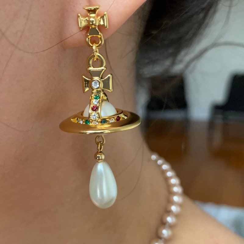 Vivienne westwood earrings gold sale