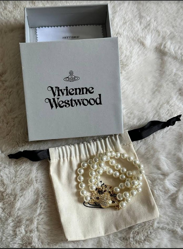 【Vivienne Westwood】Graziella Three Row ブレスレット Vivienne Westwood Gold GRAZIELLA Three Row Pearl Bracelet - Etsy