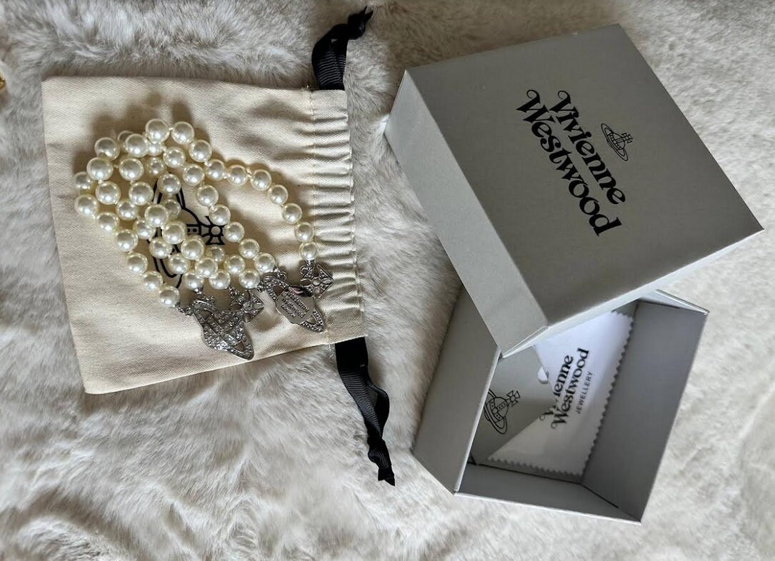 【Vivienne Westwood】Graziella装飾フェイクパールブレスレット Vivienne Westwood】Graziella装飾フェイクパールブレスレット