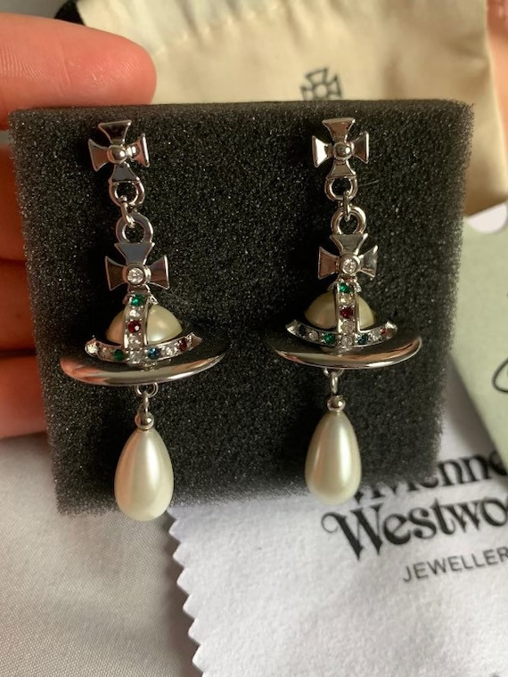 15 Mm Pearl Vivienne Westwood Silver Pearl Orb Drop Earrings 15 Mm Pearl Vivienne Westwood Silver Pearl Orb Drop Earrings