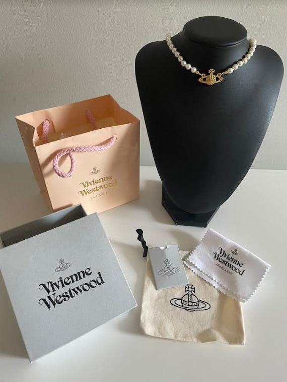 New In Box Vivienne Westwood gold Pearl Choker Ne… - image 7