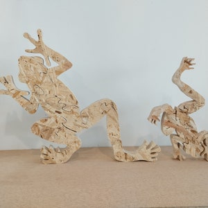 3D Frog puzzles in OSB wood, fretwork, interior decoration, handmade, games and educational toys.