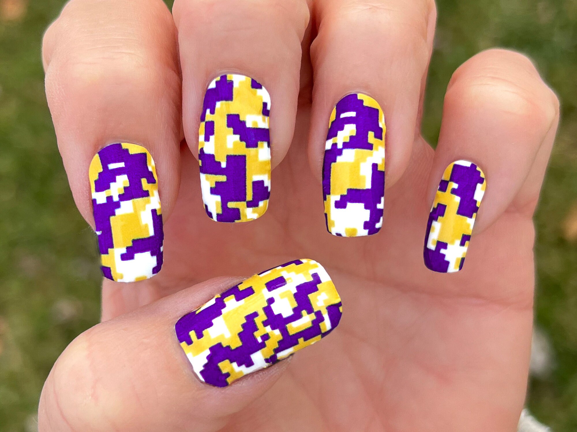 5. Lakers Nail Decals - wide 9