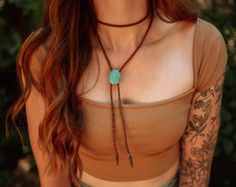 Gargantilla tipo bolo para mujer, gargantilla estilo western, corbata bolo de turquesa sintética, joyería vaquera, regalo de joyería western minimalista