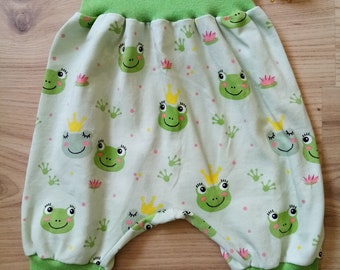 Baby Frog Bloomers