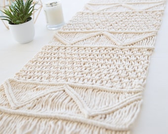 マクラメテーブルランナー「パール」