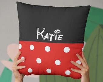 Personalized Minnie Mouse Throw Pillow, Disney Pillow, Mickey Cushion, Disney Cushion, Minnie, Disney Home Decor, Disney Gift Ideas