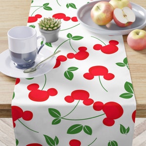 Corredor de mesa Mickey Cherries, cozinha Disney, decoração de casa Disney, jogo americano Mickey, roupa de mesa, decoração de mesa, talheres Disney, frutas, vermelho