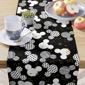 Corredor de mesa de bolinhas Mickey, cozinha Disney, decoração de casa Disney, jogo americano Mickey, roupa de mesa, decoração de mesa, talheres Disney, preto e dourado