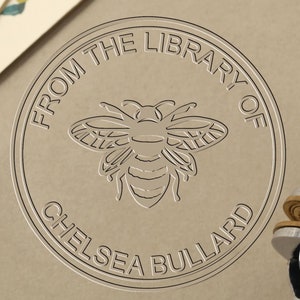 Honigbiene Buch Prägestempel, personalisierter Sammlungsstempel, kundenspezifischer Bibliotheksprägestempel, Bienenprägestempel, Hochzeitsprägestempel, Geschenk für Buchliebhaber
